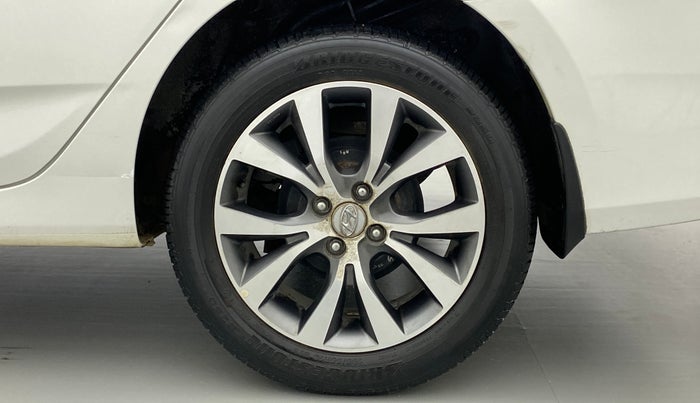 2017 Hyundai Verna 1.6 SX VTVT, Petrol, Manual, 11,826 km, Left Rear Wheel