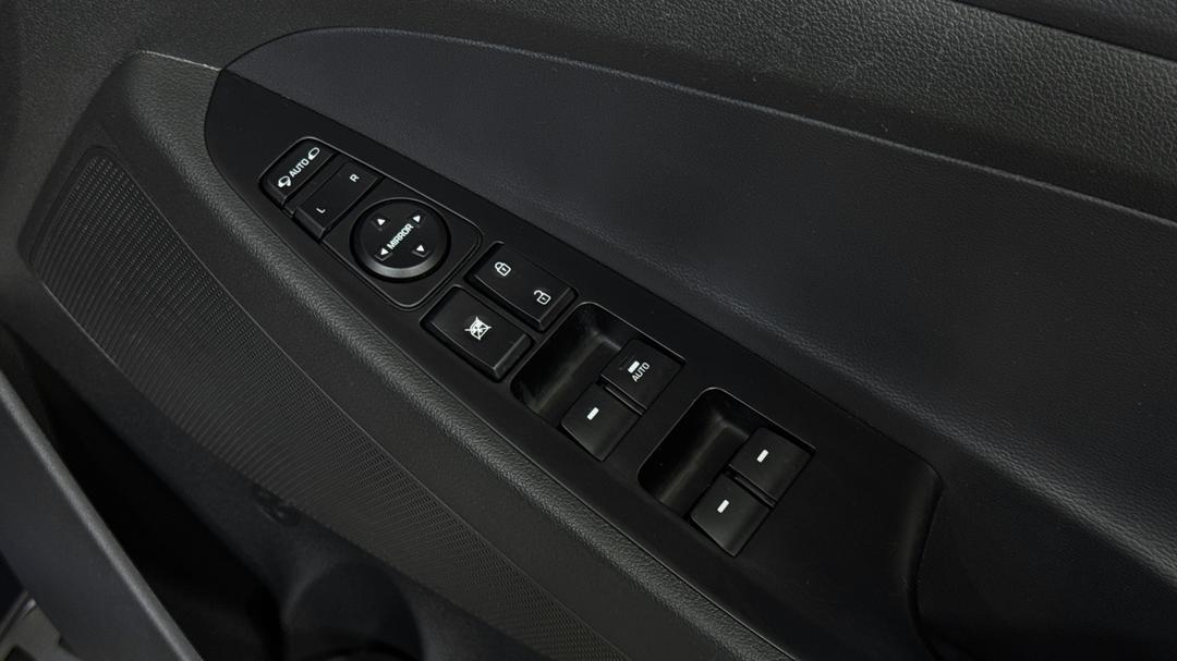 2020 Hyundai Tucson Active X (2WD) Black Int, Automatic, 37268 km, Drivers Side Door Panel Controls