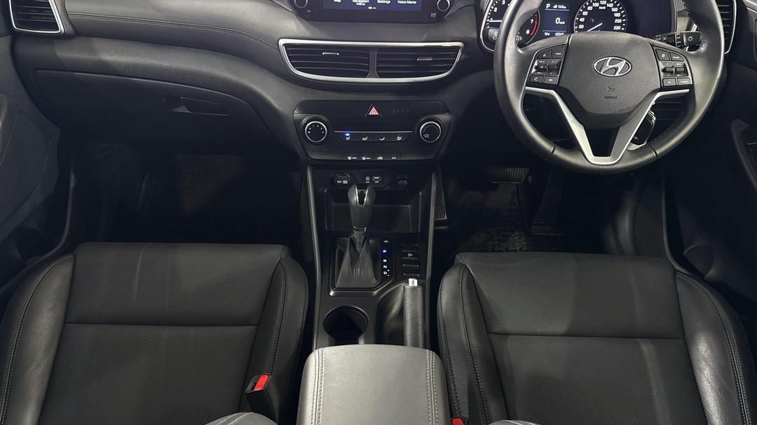 2020 Hyundai Tucson Active X (2WD) Black Int, Automatic, 37268 km, Center Console