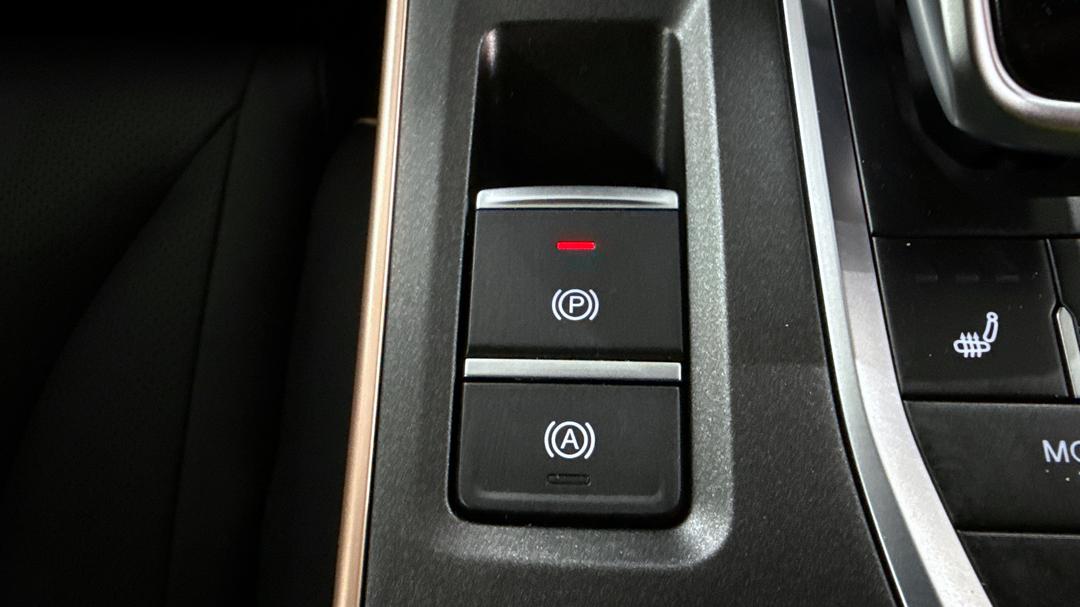 2025 Chery C5 Ultimate, Automatic, 19284 km, Handbrake