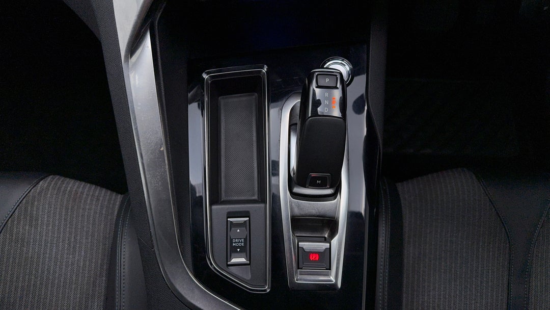 2021 Peugeot 3008 Allure 1.6 Thp, Automatic, 94305 km, Gear Lever 