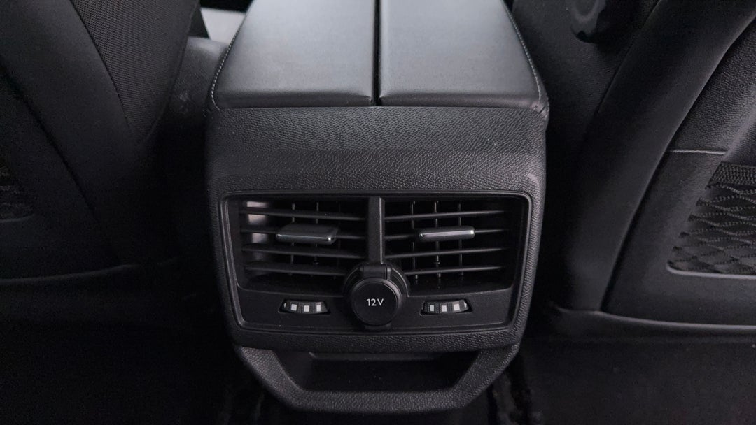 2021 Peugeot 3008 Allure 1.6 Thp, Automatic, 94305 km, Rear A/C Vent
