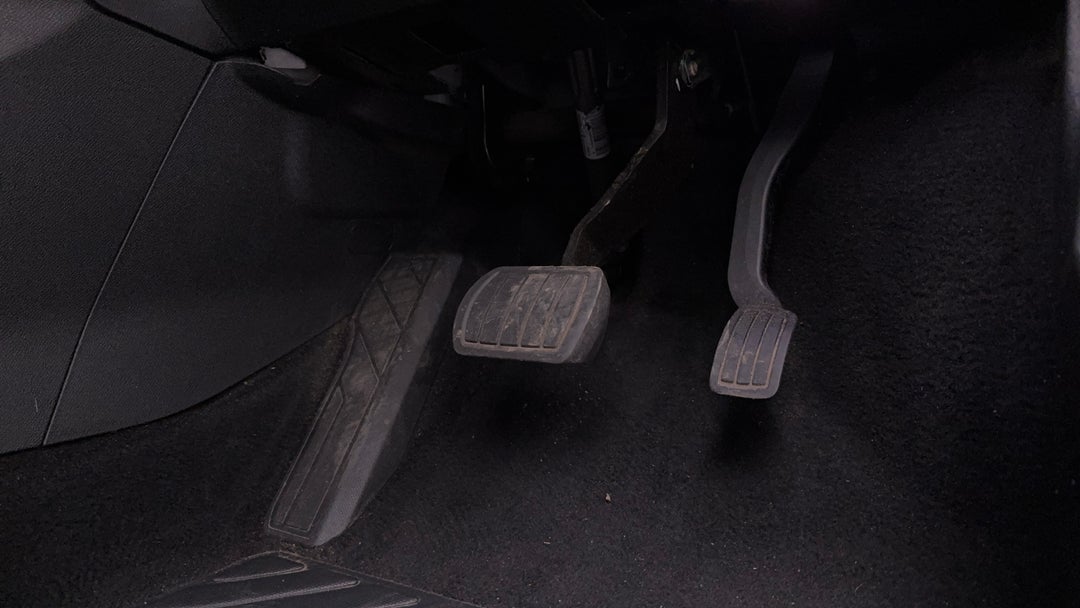 2021 Peugeot 3008 Allure 1.6 Thp, Automatic, 94305 km, Pedals and Footmat