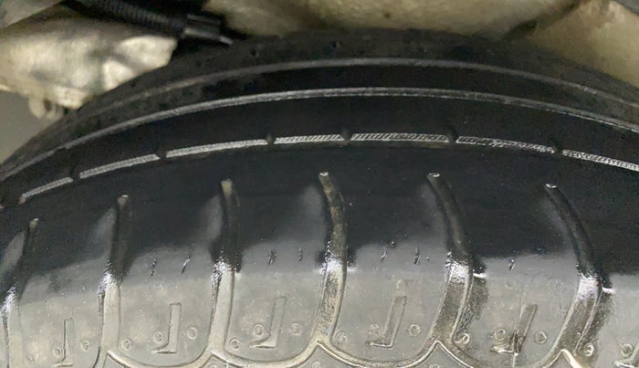 2018 Mahindra XUV500 W6 AT 1.99, Diesel, Automatic, 25,281 km, Left Rear Tyre Tread