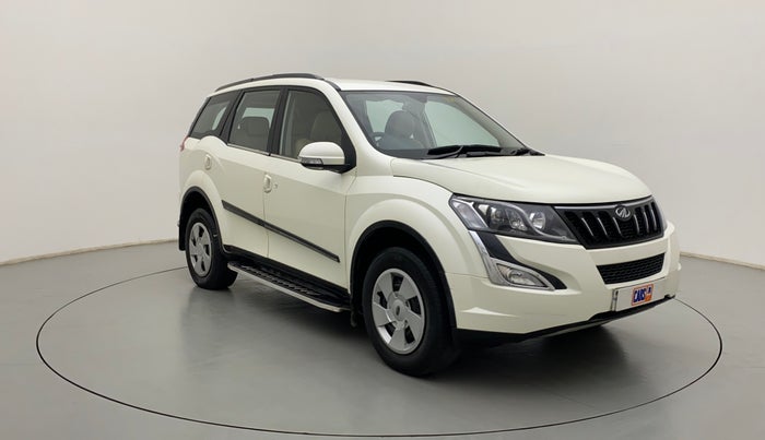 2018 Mahindra XUV500 W6 AT 1.99, Diesel, Automatic, 25,281 km, Right Front Diagonal