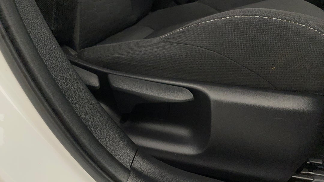 2019 Toyota Corolla Ascent Sport, Automatic, 72346 km, Drivers Side Adjustment Panel