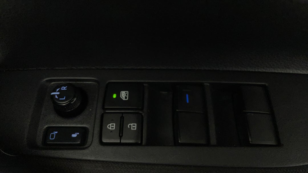 2019 Toyota Corolla Ascent Sport, Automatic, 72346 km, Drivers Side Door Panel Controls