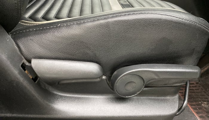 2017 Maruti Vitara Brezza ZDI PLUS, Diesel, Manual, 62,076 km, Driver Side Adjustment Panel