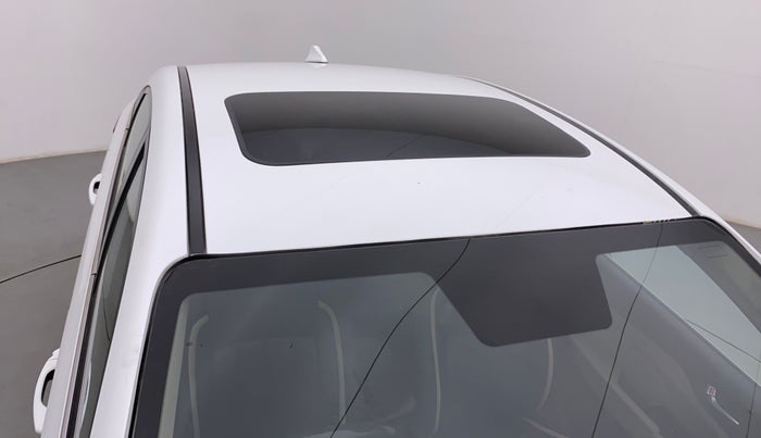 2018 Hyundai Verna 1.6 CRDI SX + AT, Diesel, Automatic, 76,988 km, Roof