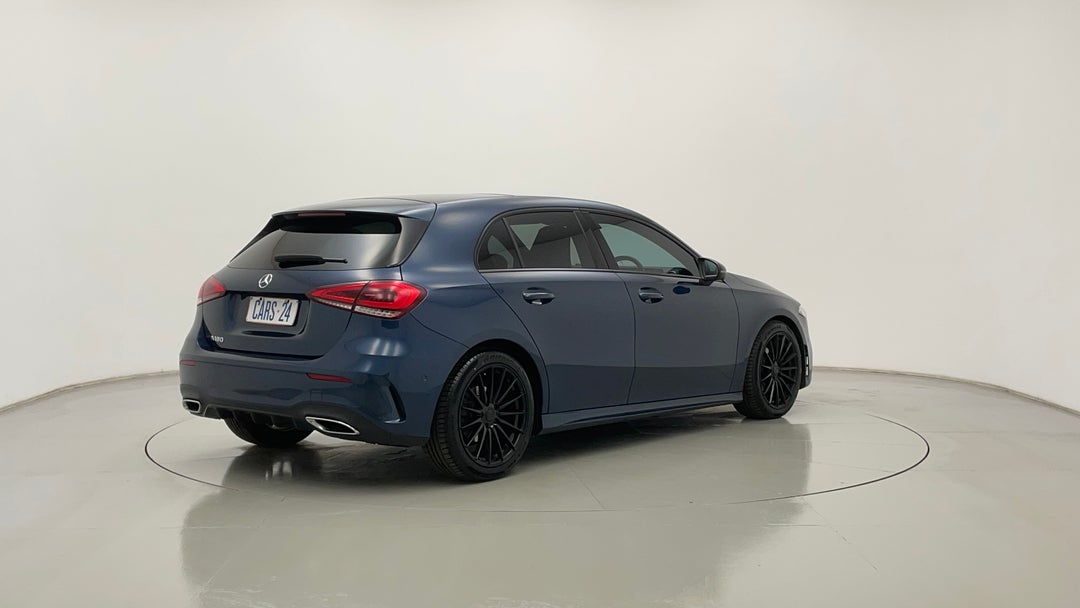 Right Back Diagonal (45- Degree) View