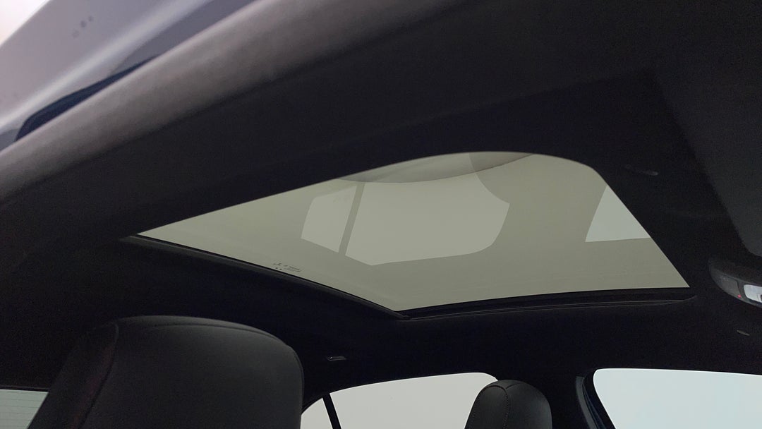 Interior Sunroof/Moonroof