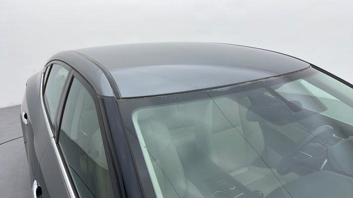 NISSAN MAXIMA-Roof/Sunroof View