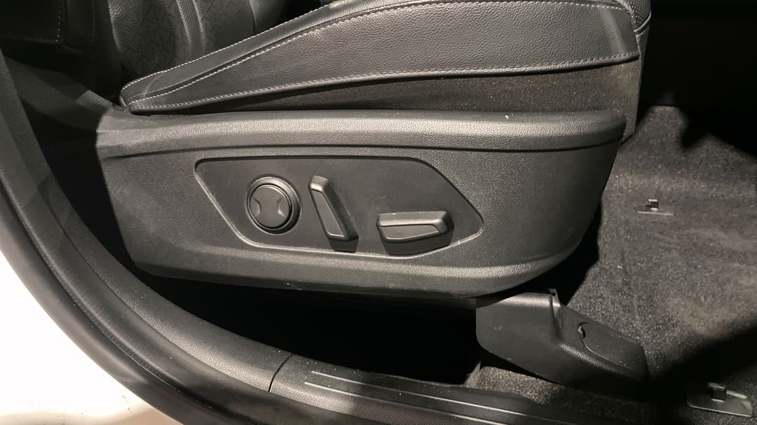 2021 Kia Sorento Sport+ 7 Seat, Automatic, 107538 km, Drivers Side Adjustment Panel