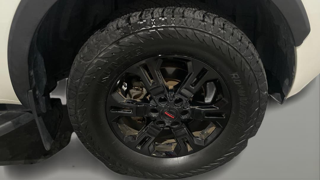 2021 Nissan Navara Pro-4x (4x4), Automatic, 100037 km, Right Front Wheel