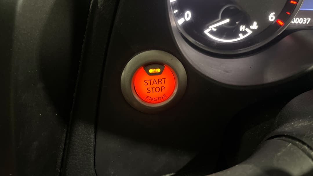 2021 Nissan Navara Pro-4x (4x4), Automatic, 100037 km, Keyless / Button Start
