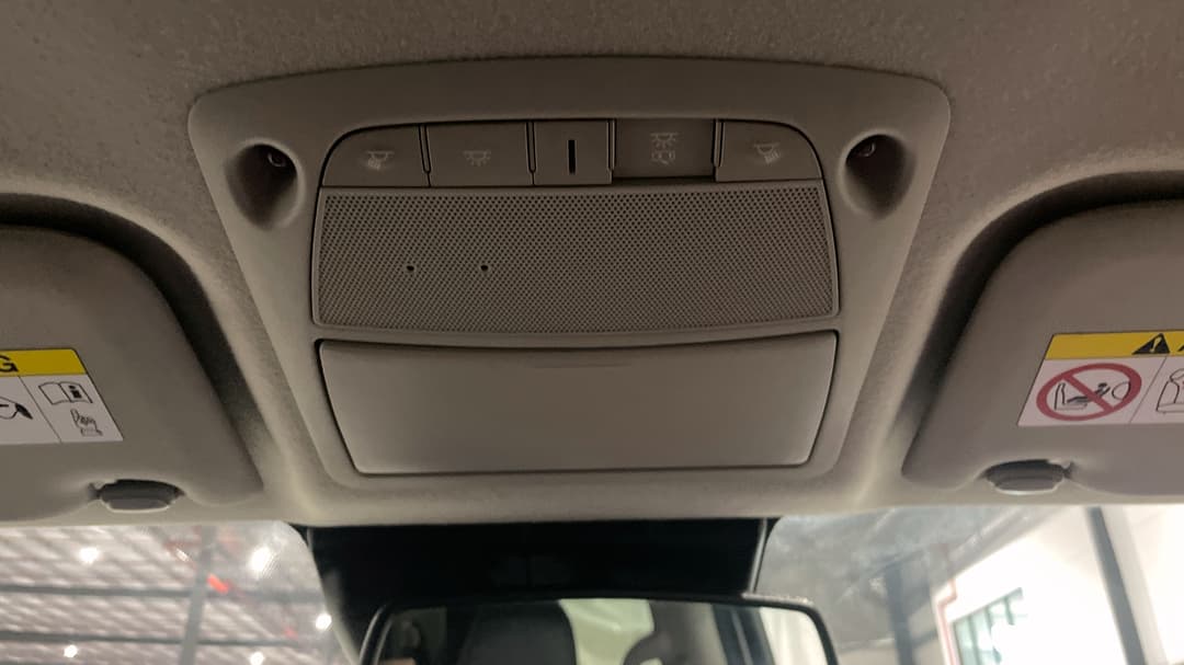 2021 Nissan Navara Pro-4x (4x4), Automatic, 100037 km, On-Roof Controls/Sunglass holder