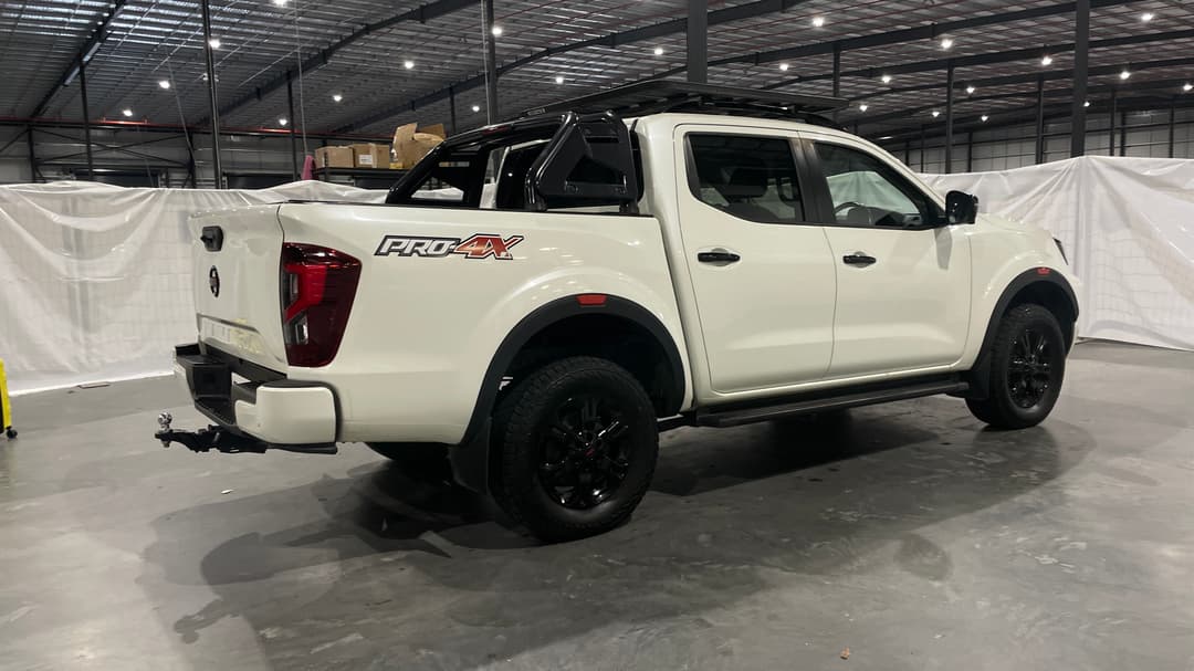 2021 Nissan Navara Pro-4x (4x4), Automatic, 100037 km, Right Back Diagonal (45- Degree) View