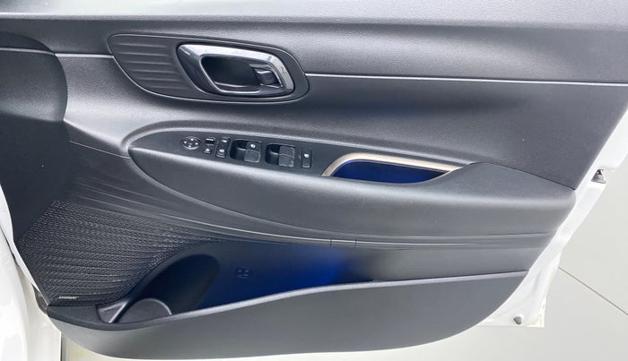 2021 Hyundai NEW I20 ASTA 1.2 MT, Petrol, Manual, 12,483 km, Driver Side Door Panels Control