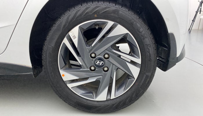 2021 Hyundai NEW I20 ASTA 1.2 MT, Petrol, Manual, 12,483 km, Left Rear Wheel