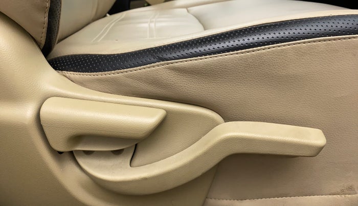 2015 Honda Brio 1.2 S MT I VTEC, Petrol, Manual, 83,011 km, Driver Side Adjustment Panel
