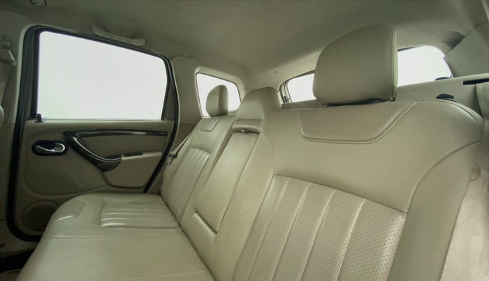 2014 Nissan Terrano XV PREMIUM 110 PS DEISEL, Diesel, Manual, 97,984 km, Right Side Rear Door Cabin