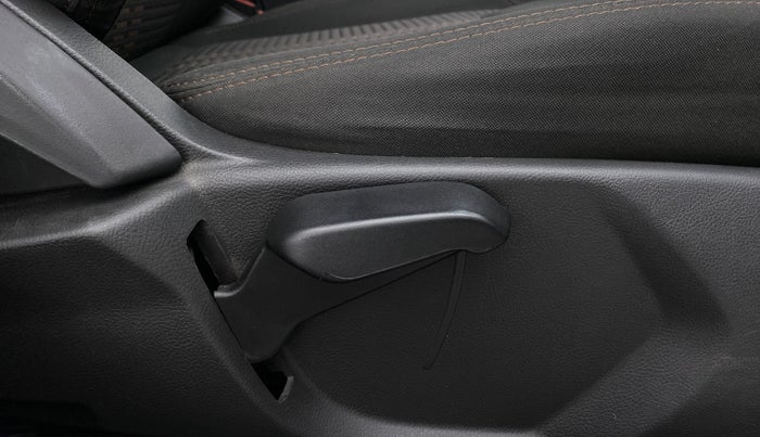 2018 Ford FREESTYLE TITANIUM Plus 1.5 TDCI MT, Diesel, Manual, 37,125 km, Driver Side Adjustment Panel