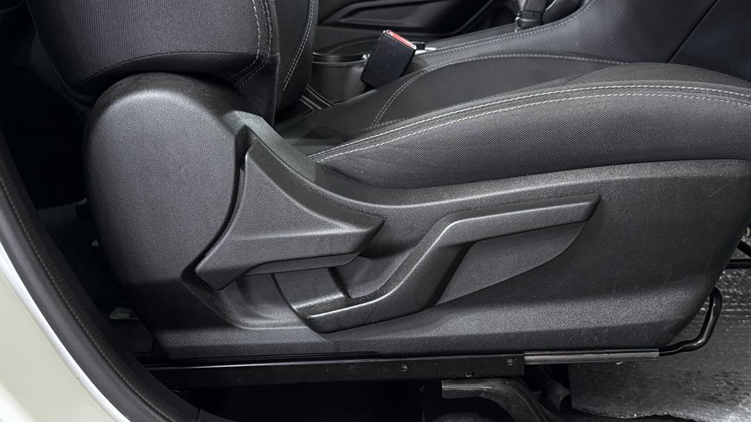 2024 Subaru Forester 2.5i (AWD), Automatic, 50647 km, Drivers Side Adjustment Panel