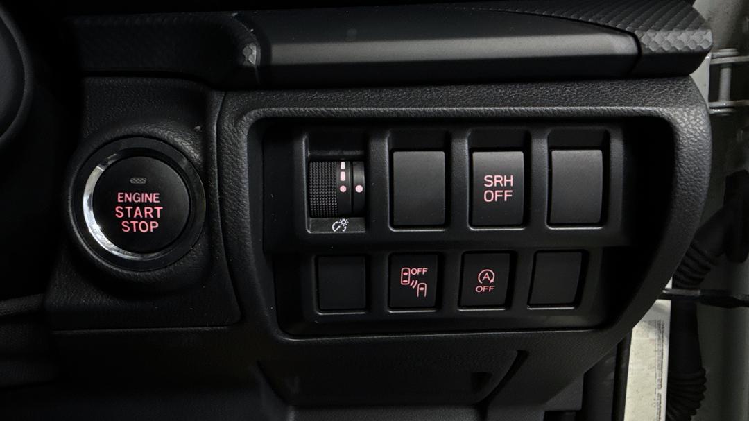 2024 Subaru Forester 2.5i (AWD), Automatic, 50647 km, Utility Switches/Buttons