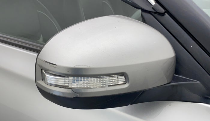 2020 Toyota URBAN CRUISER PREMIUM MT, Petrol, Manual, 44,492 km, Right rear-view mirror - Cover has minor damage