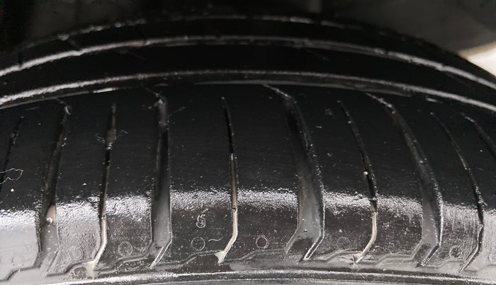 2018 Hyundai Verna 1.4 VTVT E, Petrol, Manual, 31,877 km, Left Rear Tyre Tread