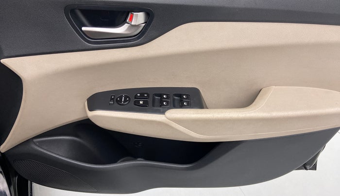 2018 Hyundai Verna 1.4 VTVT E, Petrol, Manual, 31,877 km, Driver Side Door Panels Control