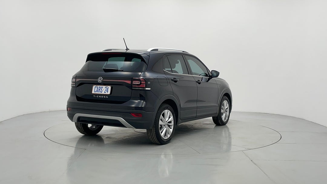 Right Back Diagonal (45- Degree) View