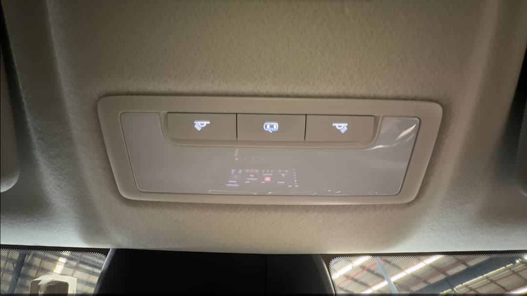 2025 MG ZS Vibe, Automatic, 9646 km, On-Roof Controls/Sunglass holder