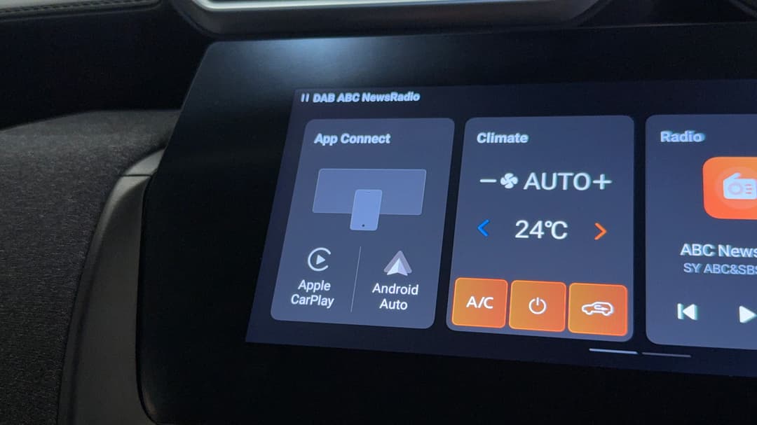 2025 MG ZS Vibe, Automatic, 9646 km, Android/Apple Car Play