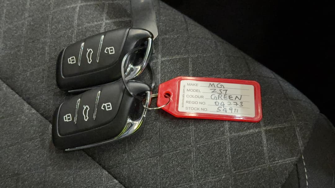 2025 MG ZS Vibe, Automatic, 9646 km, Key Close-up