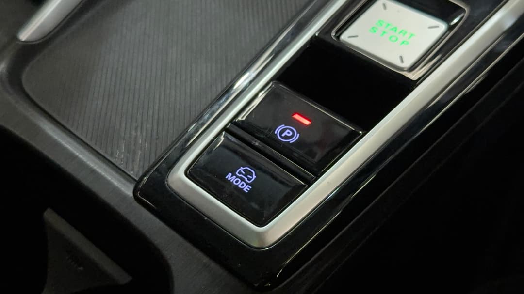 2025 MG ZS Vibe, Automatic, 9646 km, Handbrake