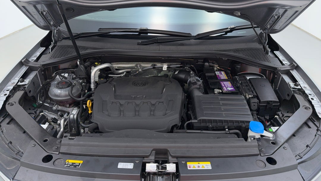 Open Bonnet (Engine)