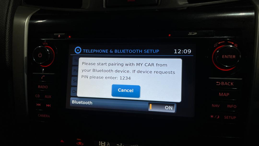 2016 Nissan Navara St-X (4x2), Automatic, 162767 km, Android/Apple Car Play