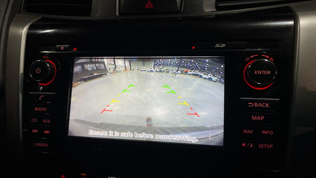 2016 Nissan Navara St-X (4x2), Automatic, 162767 km, Parking Camera