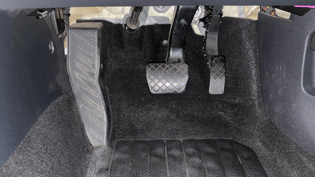 2018 Volkswagen Polo 70tsi Trendline, Automatic, 115590 km, Pedals and Footmat