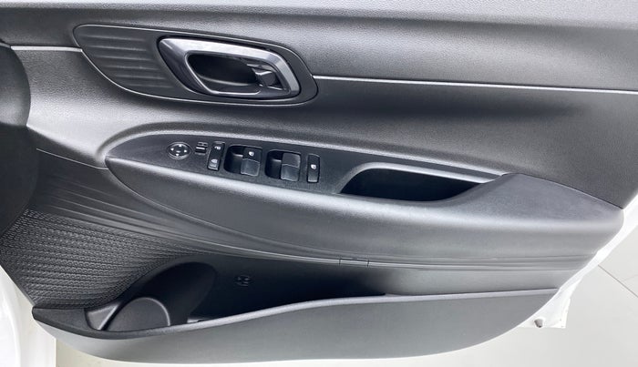 2020 Hyundai NEW I20 MAGNA 1.2 MT, Petrol, Manual, 3,679 km, Driver Side Door Panels Control