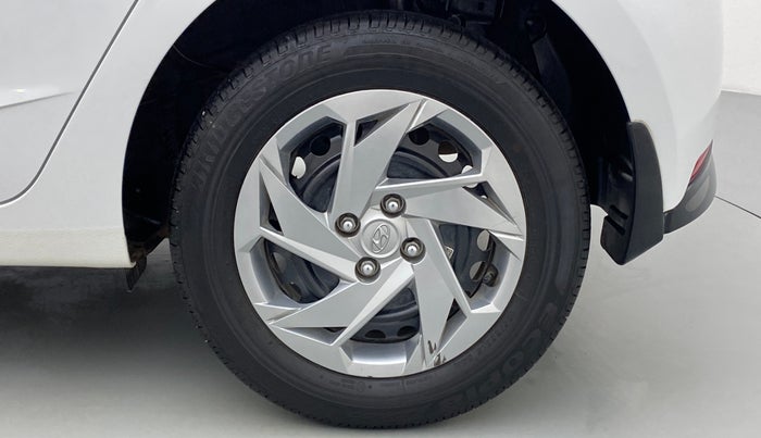2020 Hyundai NEW I20 MAGNA 1.2 MT, Petrol, Manual, 3,679 km, Left Rear Wheel