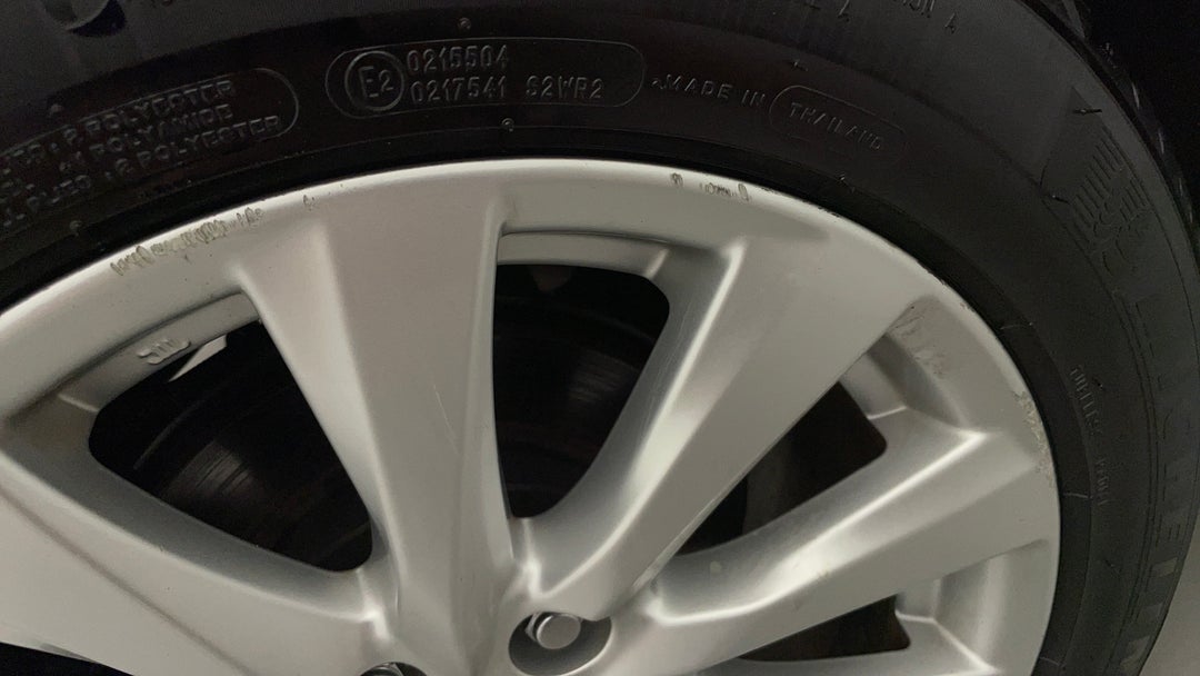 Wheels Rim Rear RHS Scuff