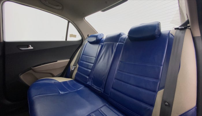 2018 Hyundai Xcent SX 1.2, Petrol, Manual, 44,174 km, Right Side Rear Door Cabin