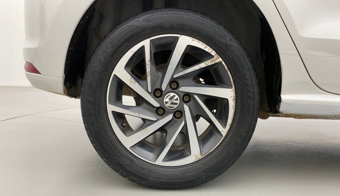2018 Volkswagen Polo COMFORTLINE 1.0 PETROL, Petrol, Manual, 64,581 km, Right Rear Wheel
