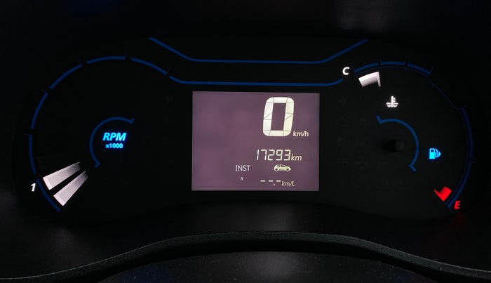 2020 Renault Kwid RXT, Petrol, Manual, 17,337 km, Odometer Image