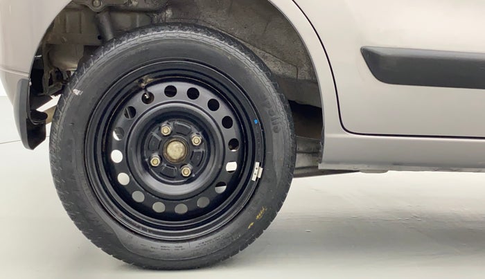 2015 Maruti Wagon R 1.0 VXI, Petrol, Manual, 31,305 km, Right Rear Wheel