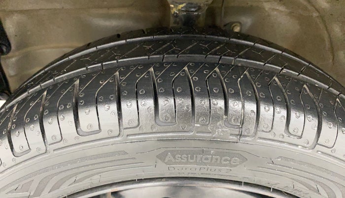2015 Maruti Wagon R 1.0 VXI, Petrol, Manual, 31,305 km, Left Front Tyre Tread