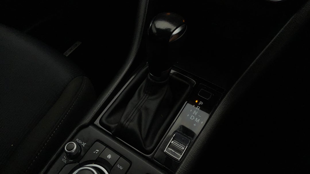 2019 Mazda CX-3 Maxx Sport (FWD), Automatic, 42499 km, Gear Lever 