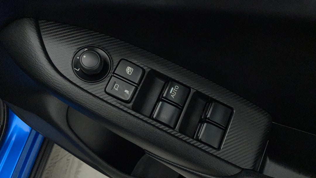 2019 Mazda CX-3 Maxx Sport (FWD), Automatic, 42499 km, Drivers Side Door Panel Controls